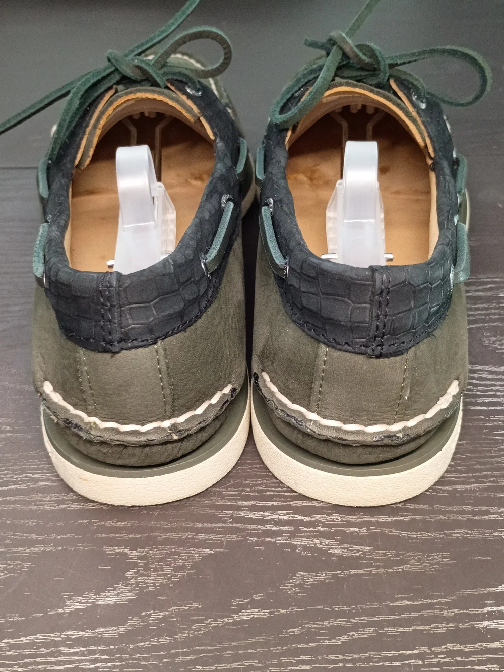 Sperry GOLD CUP Men's 9.5M Olive Green Suede Boat Shoes with Black Texture. NEW!